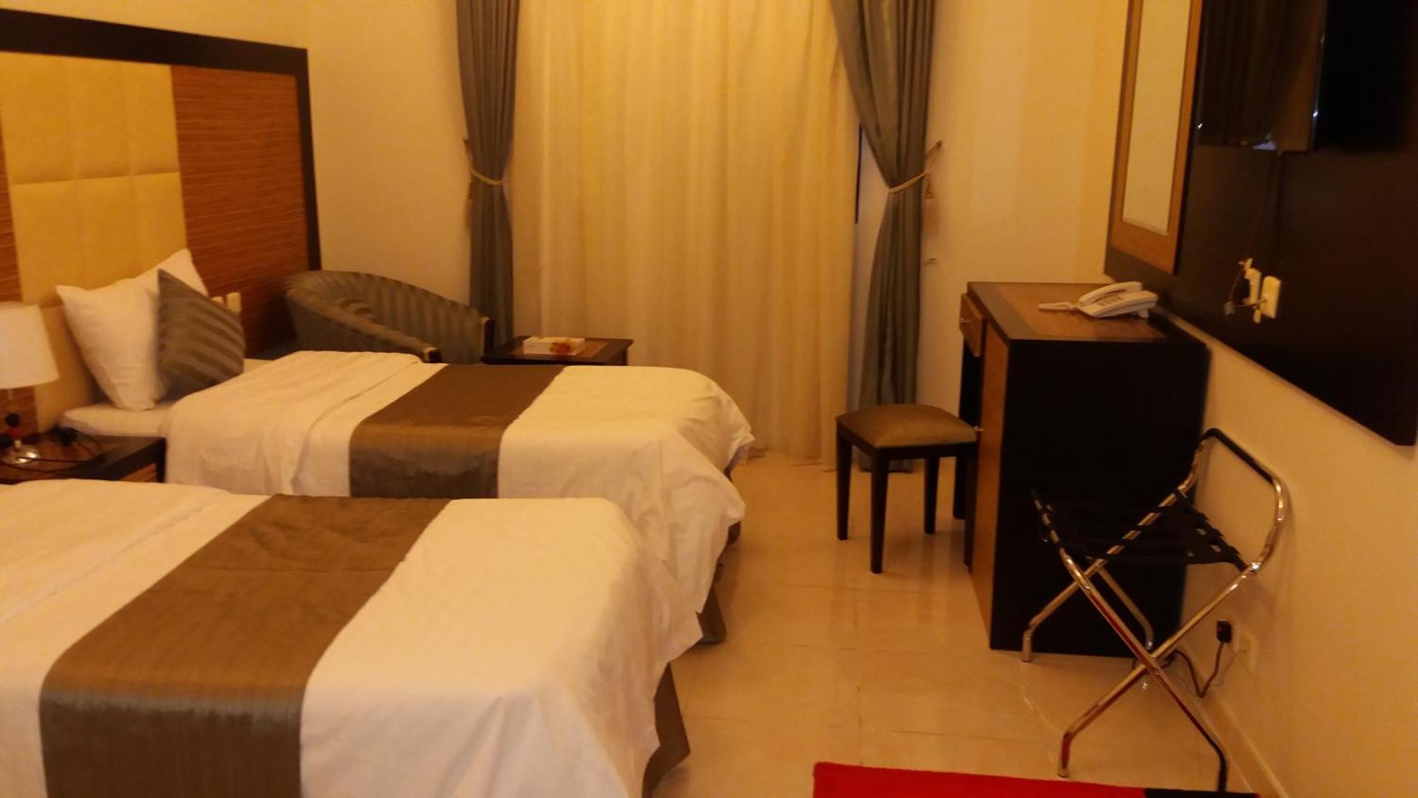 Diyaralmashaer Al-Hadiyah Hotel La La Mecca Camera foto